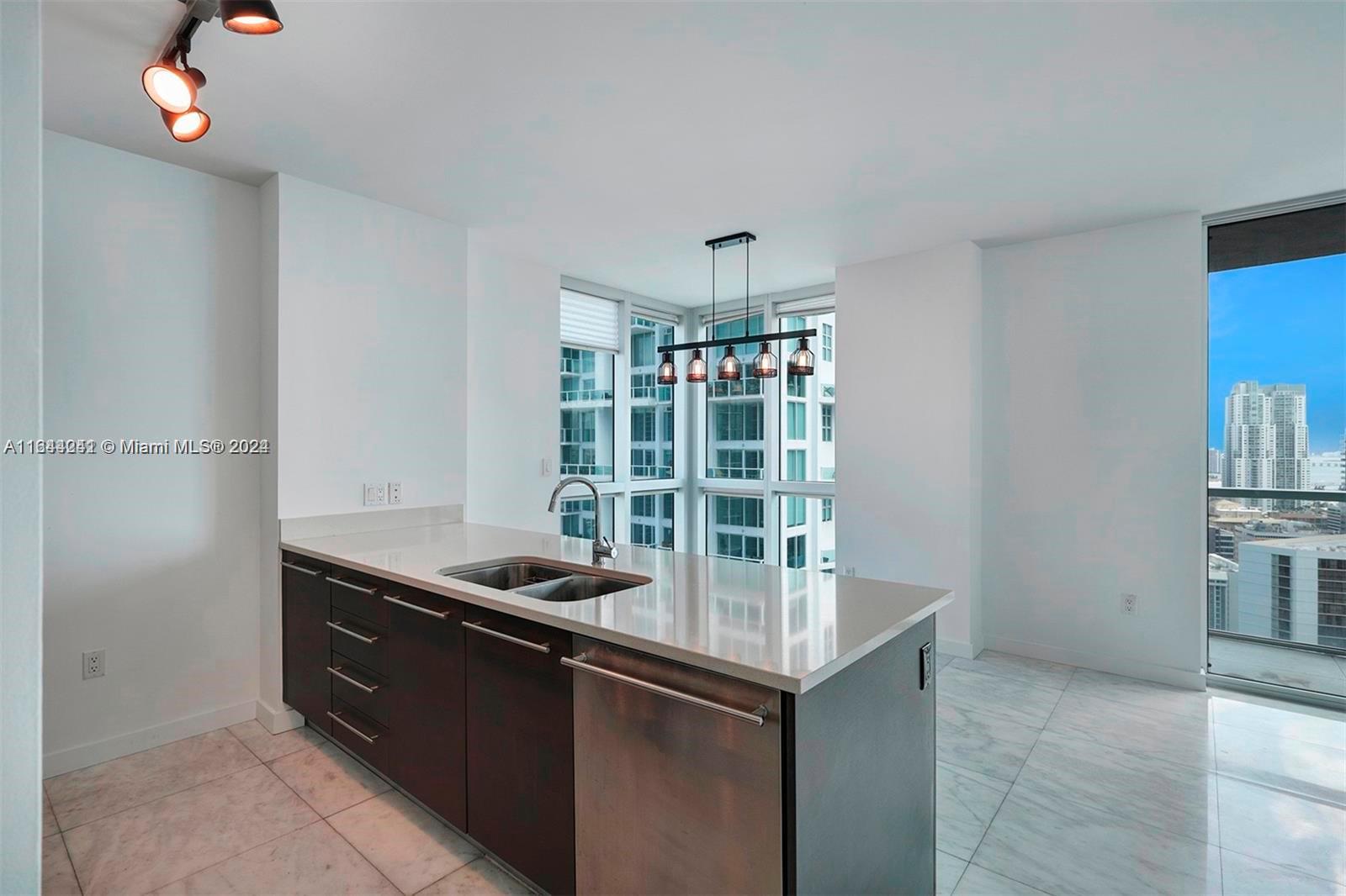 500 BRICKELL WEST CONDO - Residential