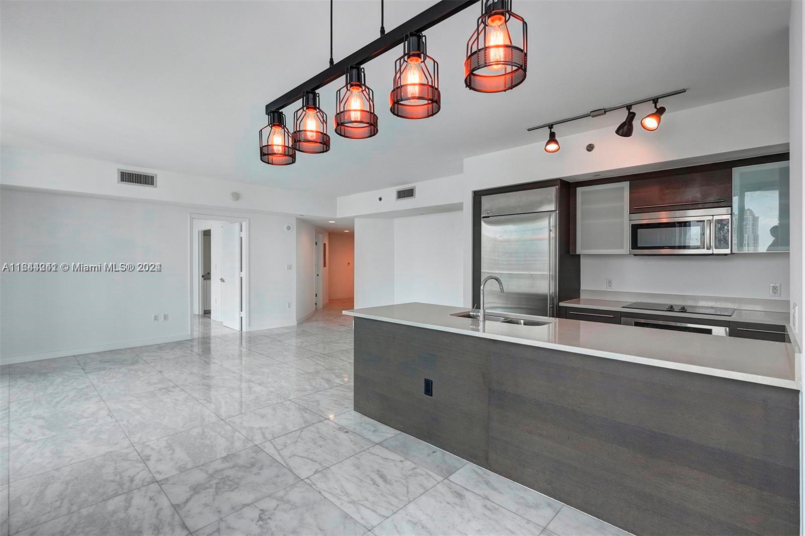 500 BRICKELL WEST CONDO - Residential