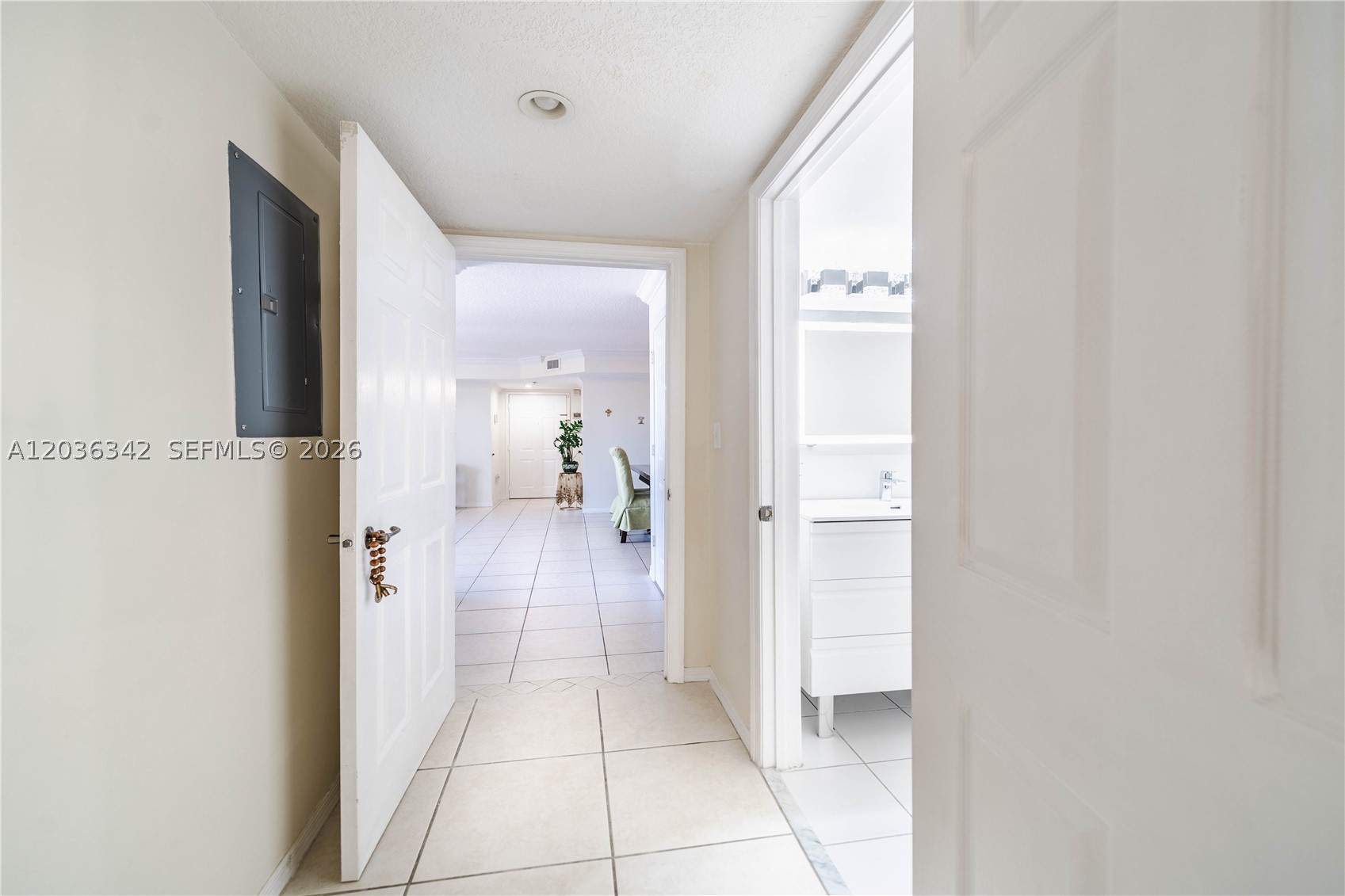 MARBELLA CONDO - Residential