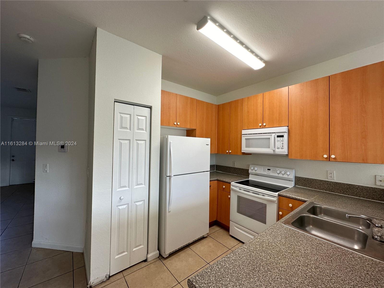 PORTOFINO VILLAS WEST - Residential Lease