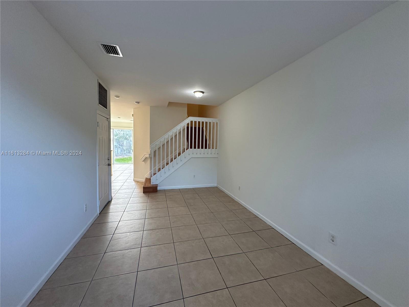 PORTOFINO VILLAS WEST - Residential Lease