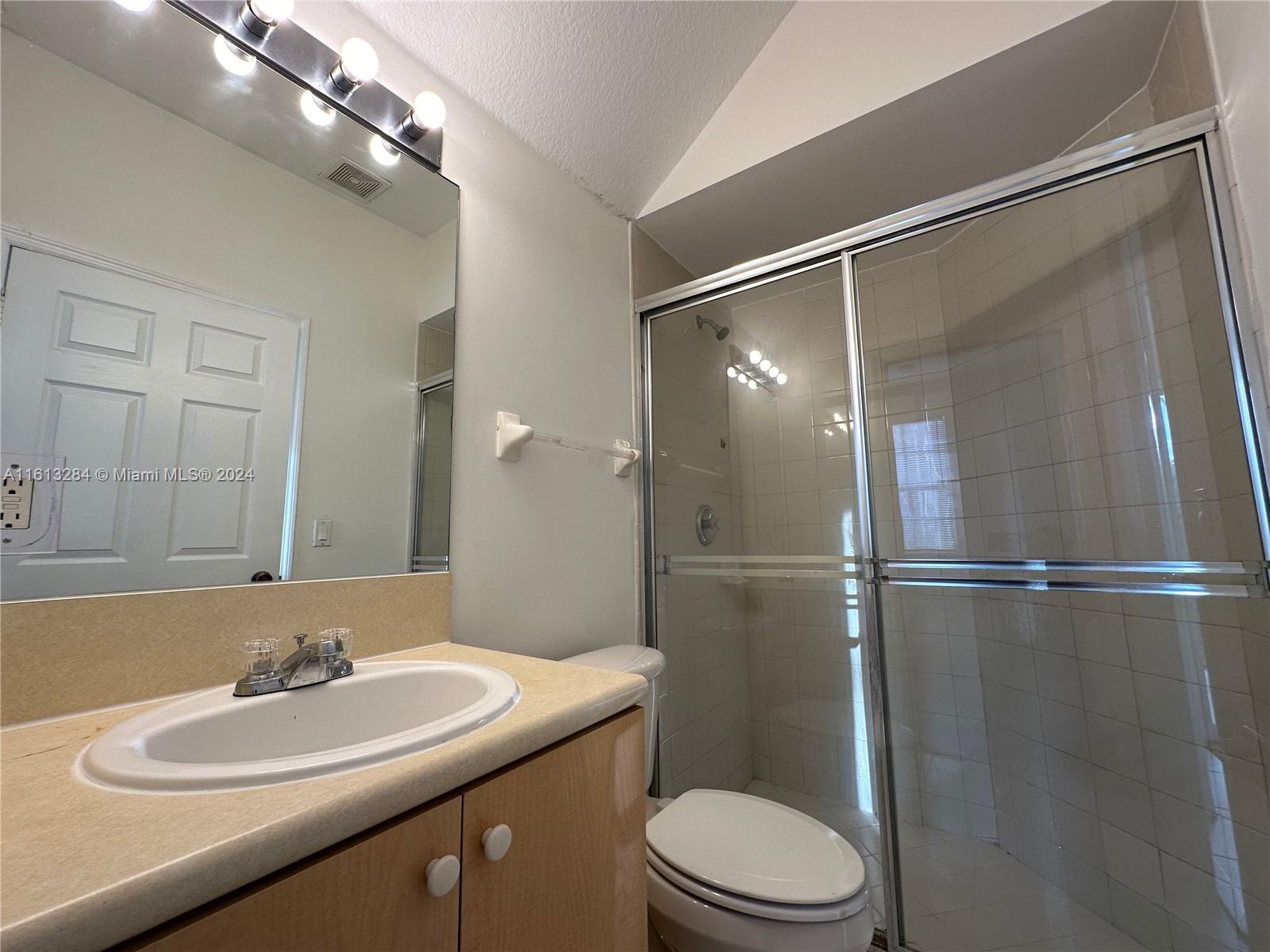 PORTOFINO VILLAS WEST - Residential Lease