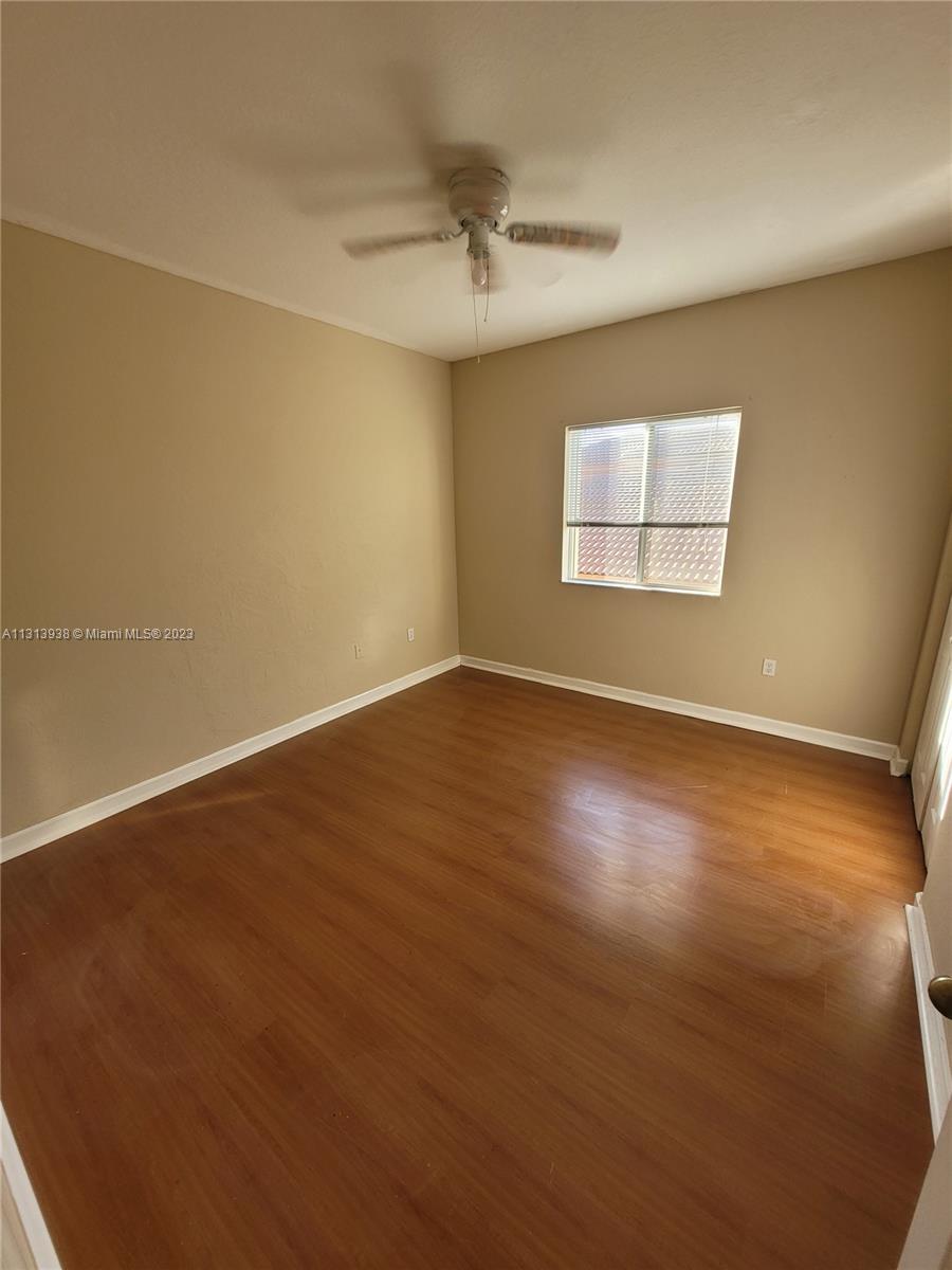 LAKES BY THE BAY AMBER - Residential Lease