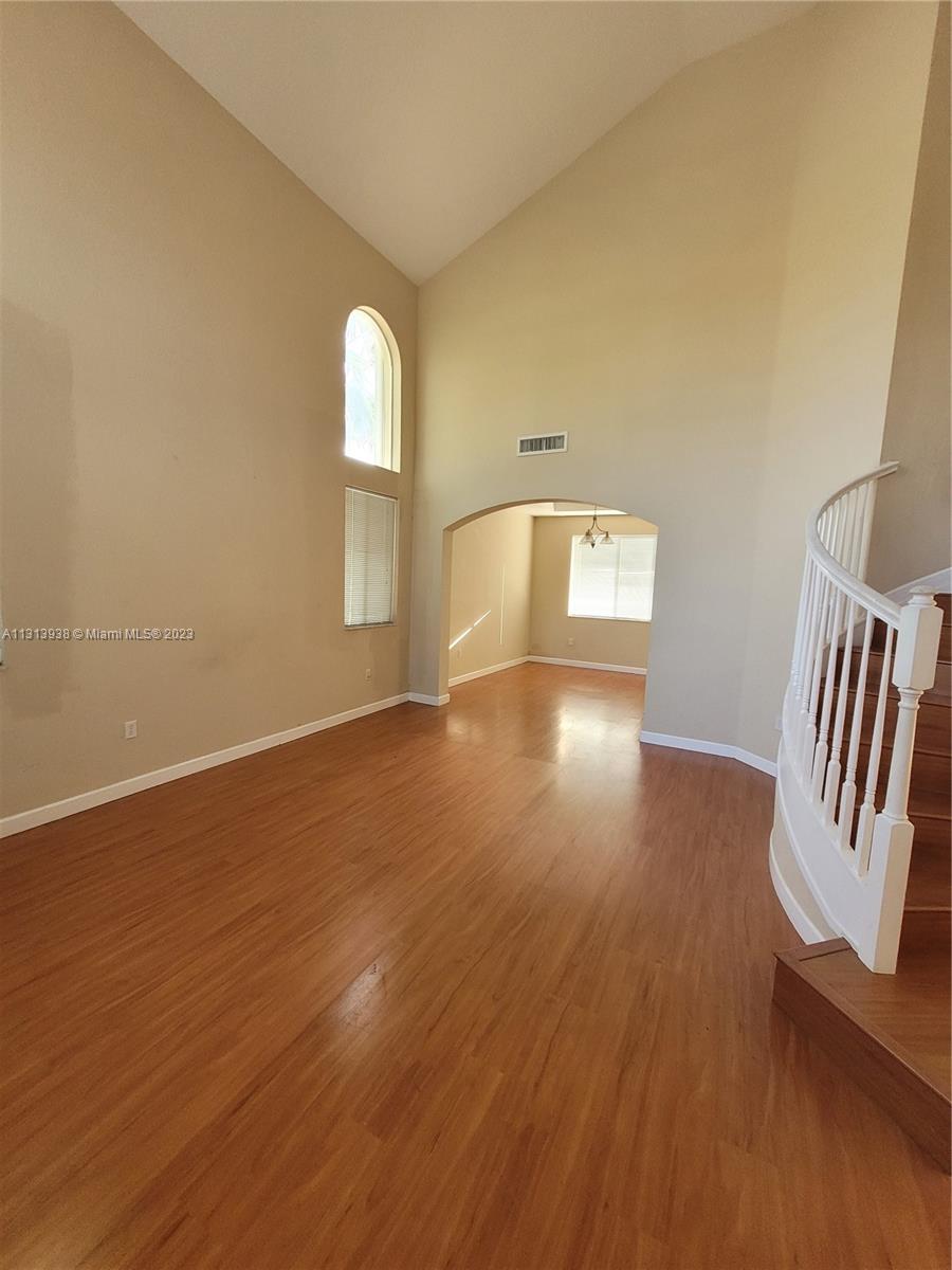 LAKES BY THE BAY AMBER - Residential Lease