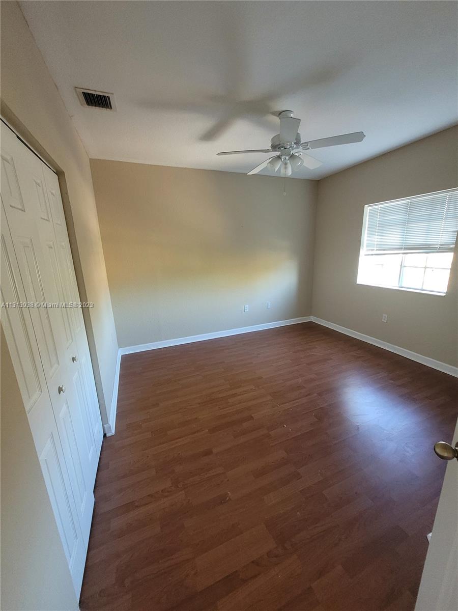 LAKES BY THE BAY AMBER - Residential Lease