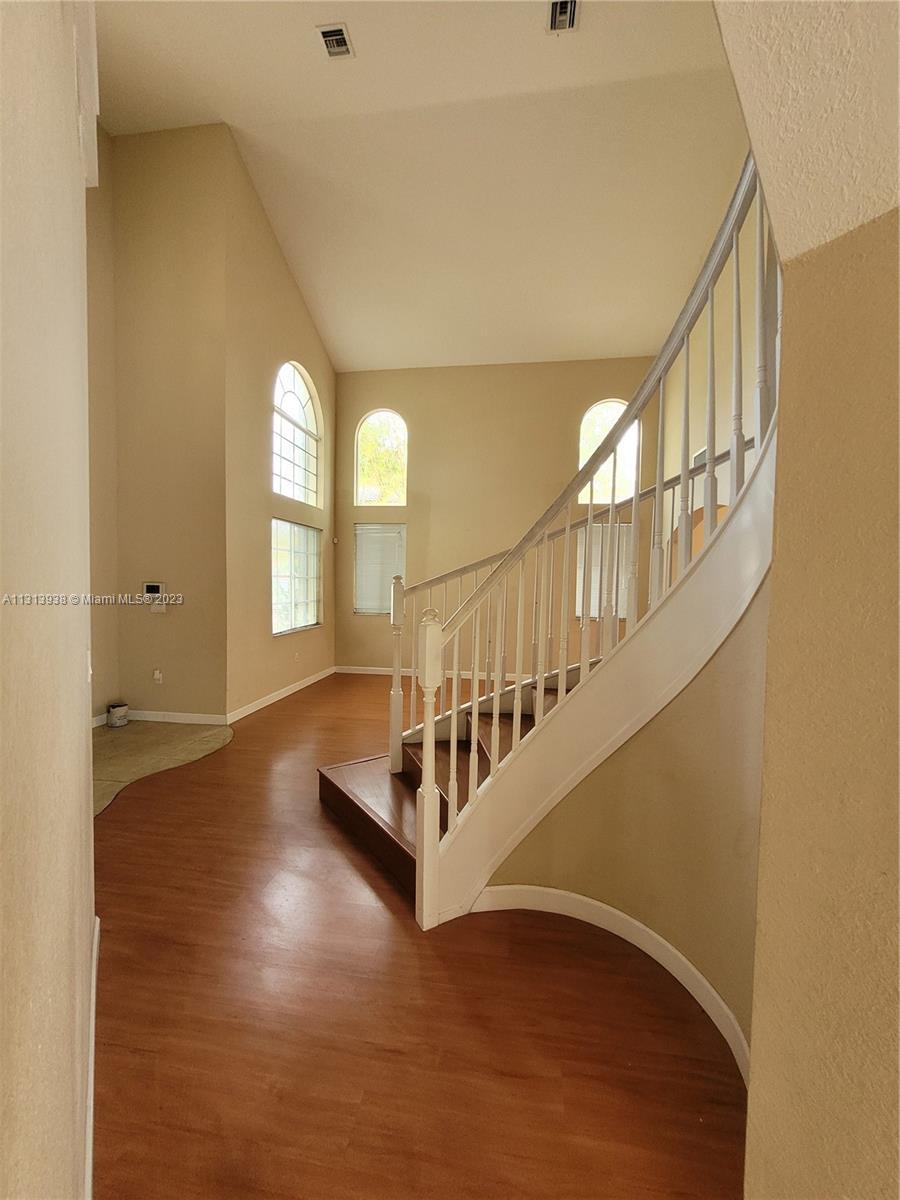 LAKES BY THE BAY AMBER - Residential Lease