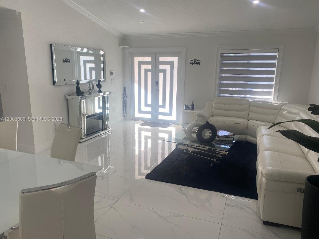 MONACO ESTATES 1ST ADDN - Residential