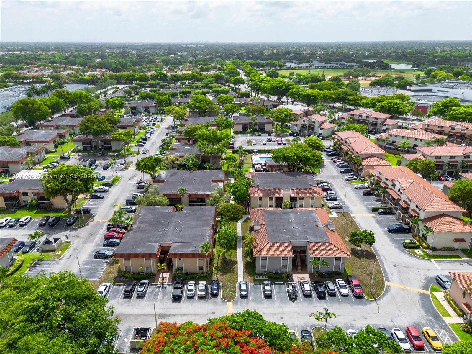 BANYAN TREE SEVEN CONDO - Residential Lease