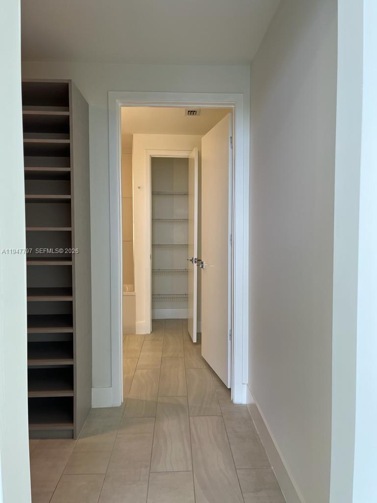 METROPICA NORTH TOWER ONE - Residential