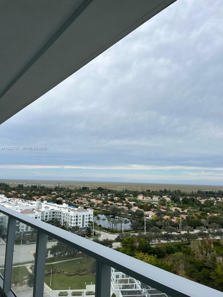 METROPICA NORTH TOWER ONE - Residential