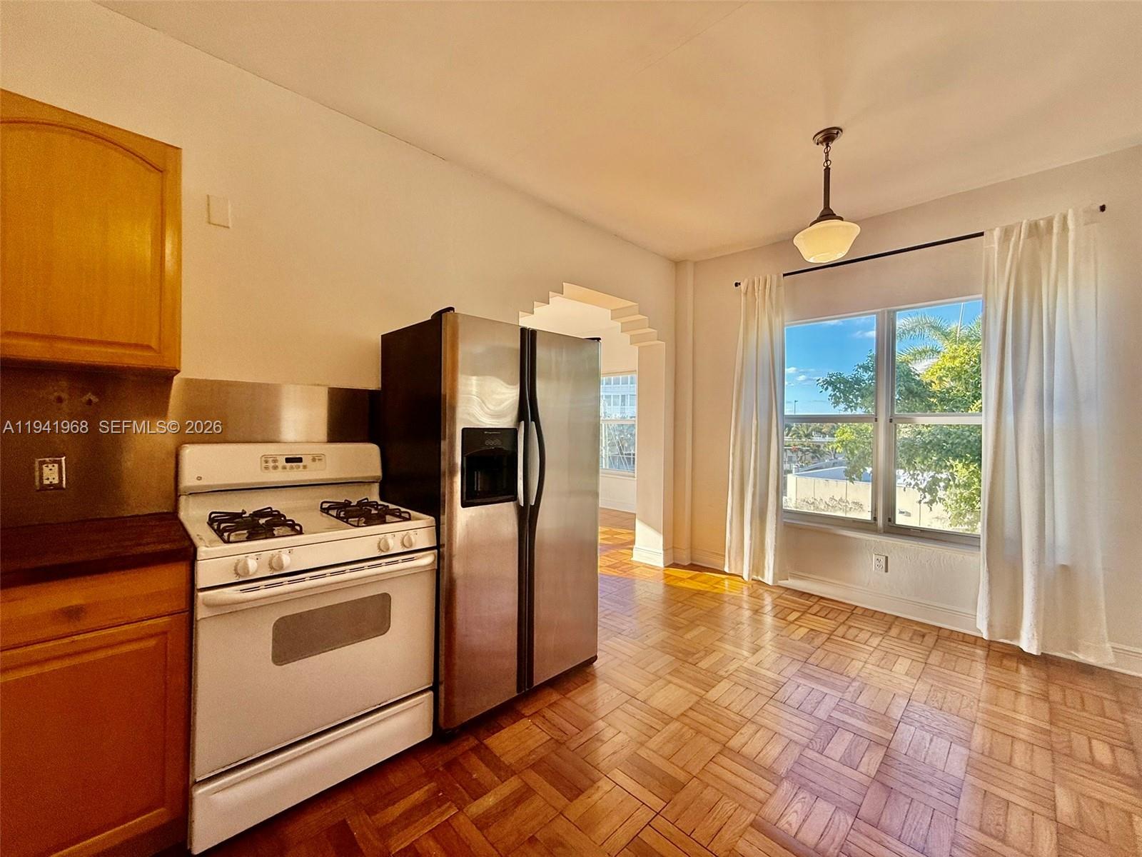 GARDEN SUB AMD PL - Residential Lease