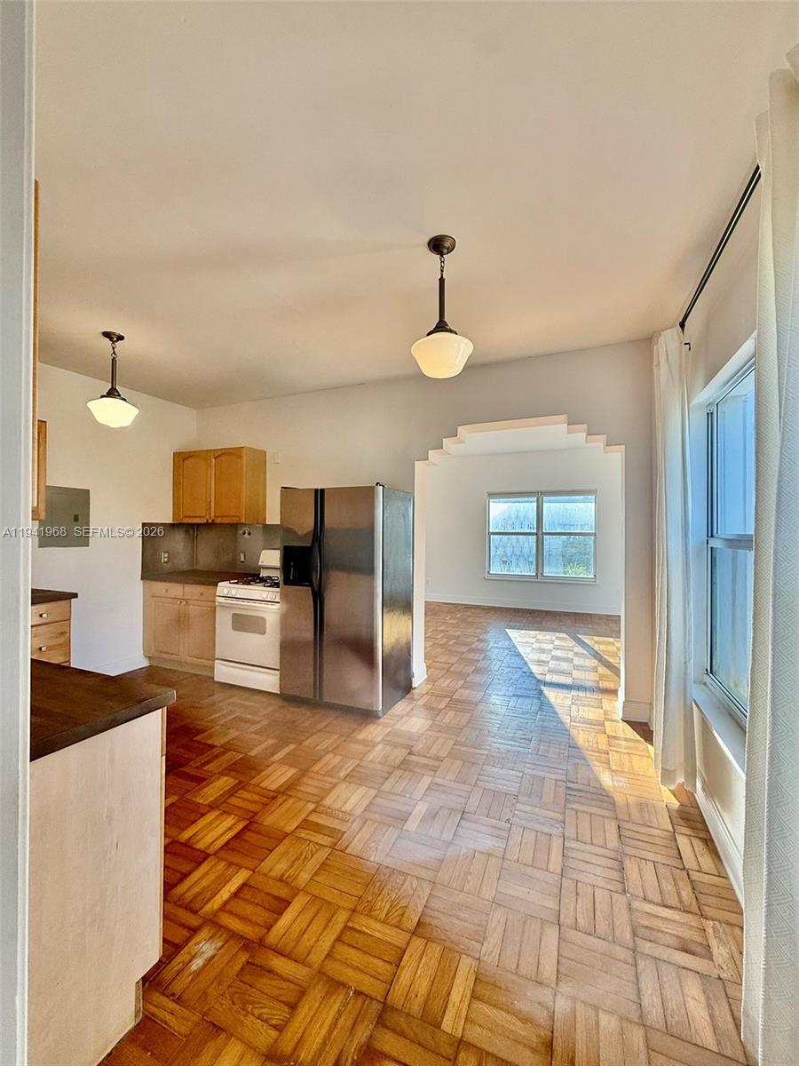 GARDEN SUB AMD PL - Residential Lease