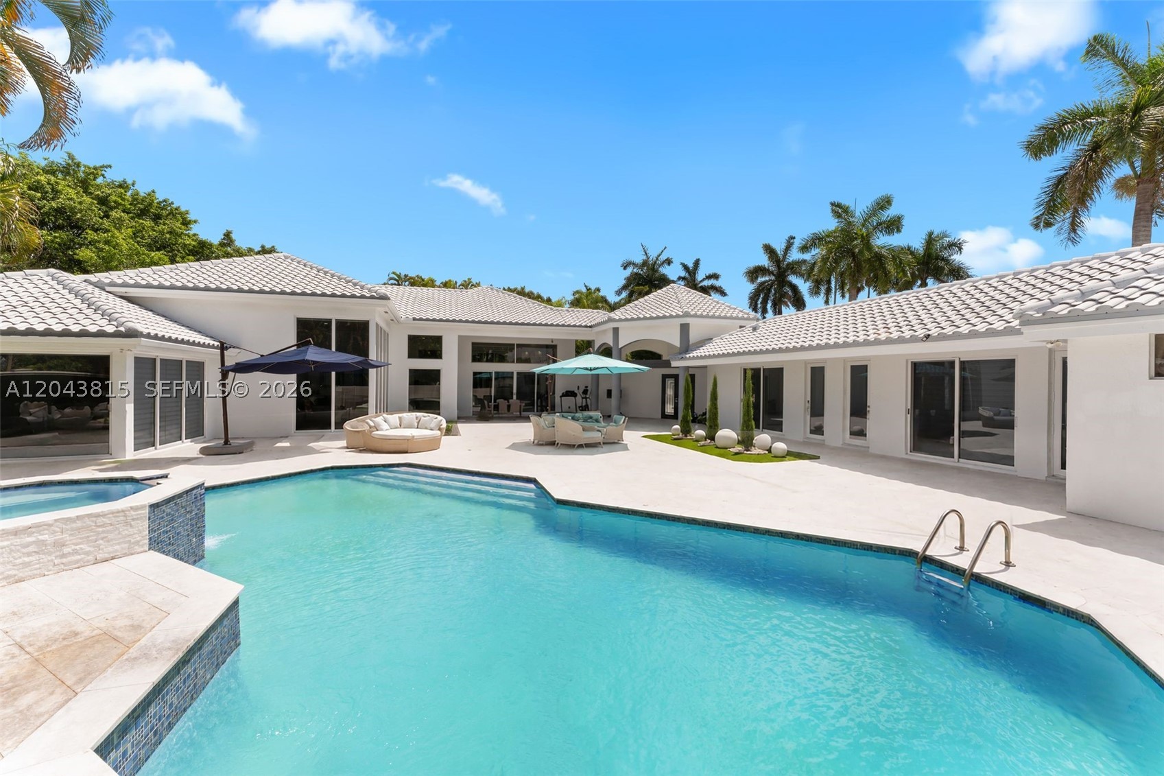 GRAND OAKS OF ARVIDA COUN - Residential Lease