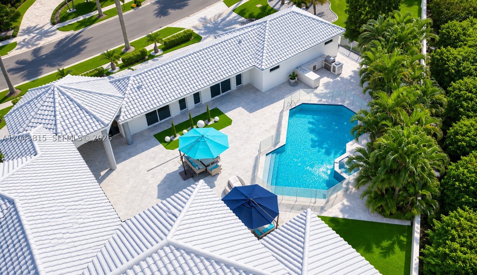 GRAND OAKS OF ARVIDA COUN - Residential Lease