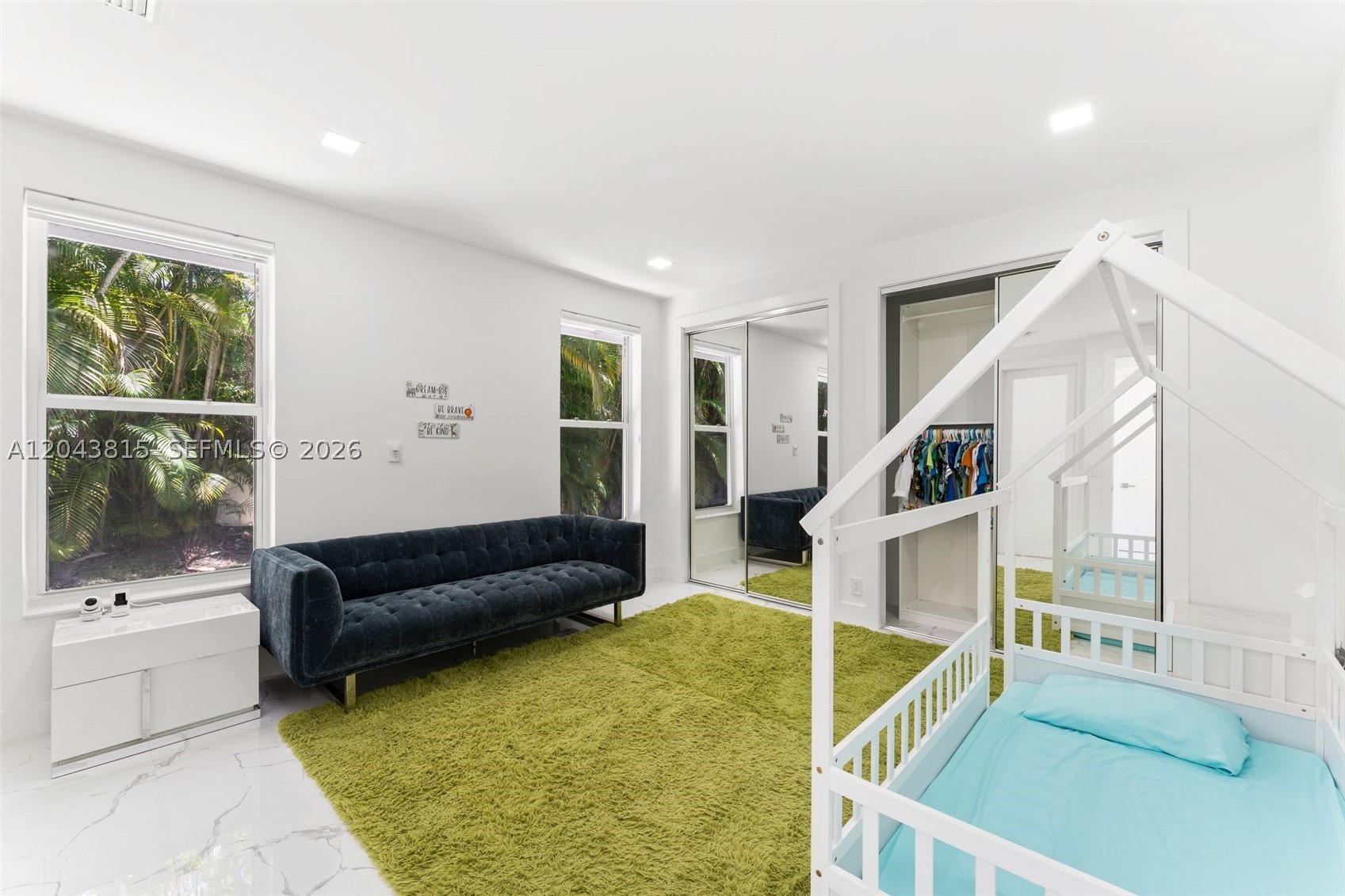 GRAND OAKS OF ARVIDA COUN - Residential Lease