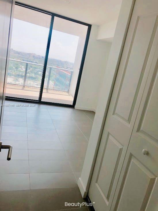 CANVAS CONDO - Residential