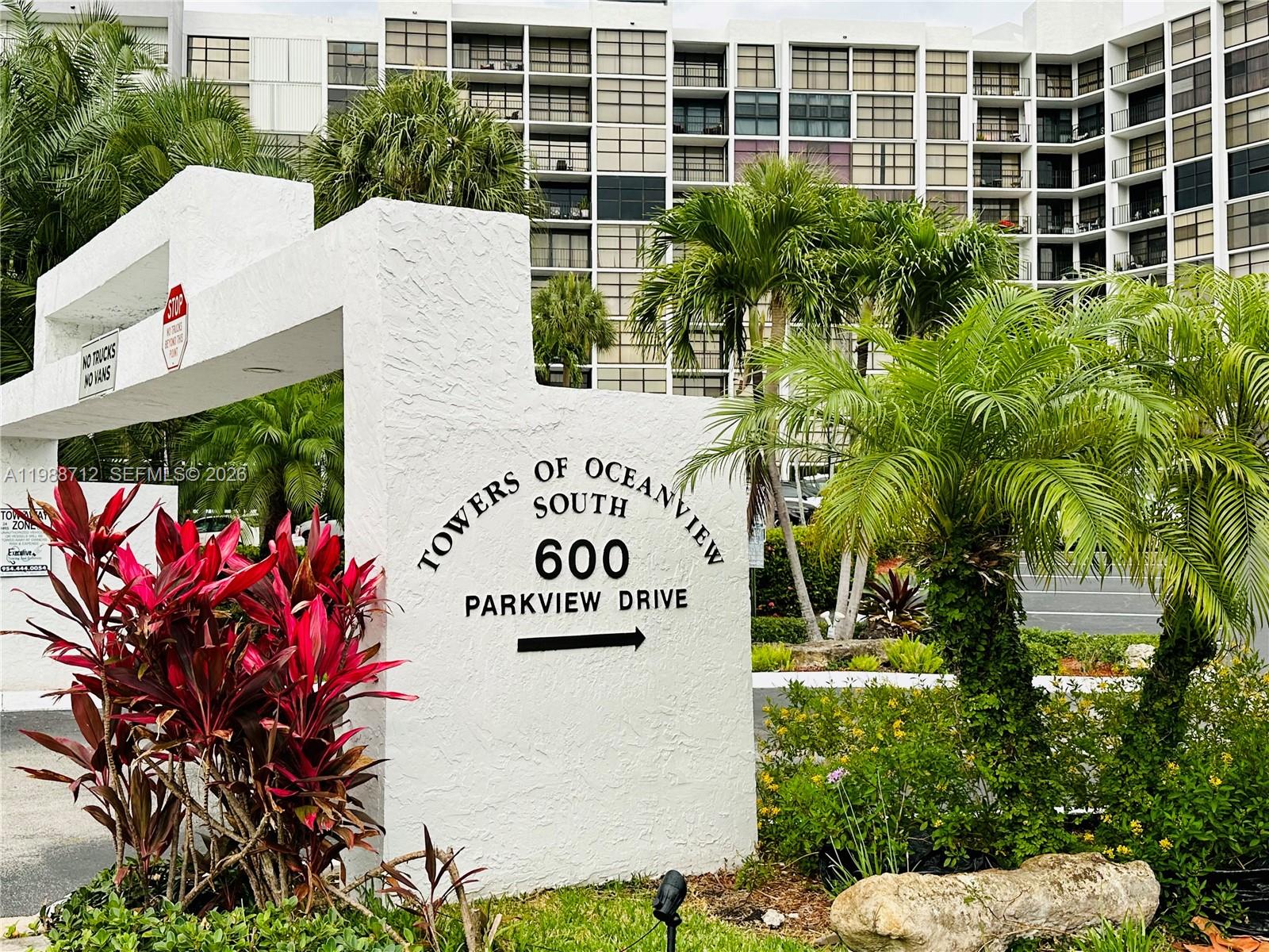 Welcome to Hallandale Three Islands Retreat.. Amazing intracoastal views from this well-maintained one bedroom 1.5 bath condo with den which can be converted to 2nd bedroom or office. 
Updated kitchen with stainless steel appliances.  Spacious bedroom with walk-in closet. Unit can be sold furnished.  Building has 24 hour security and lots of amenities. Modern fitness centre, heated pool, sauna, clubhouse for special events, outdoor barbecue, tennis courts and shuttle bus to shopping and Aventura Mall. Near to beach, restaurants, shopping and FLL airport.