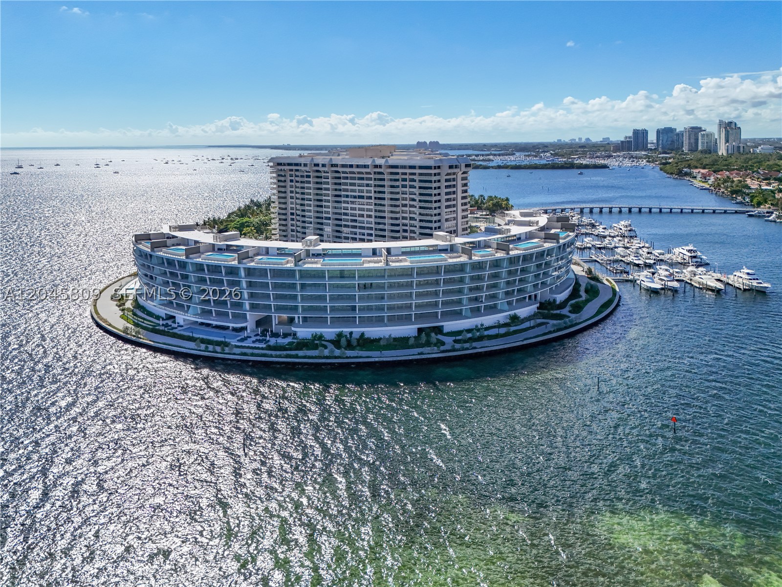 Vita Grove Isle - Residential