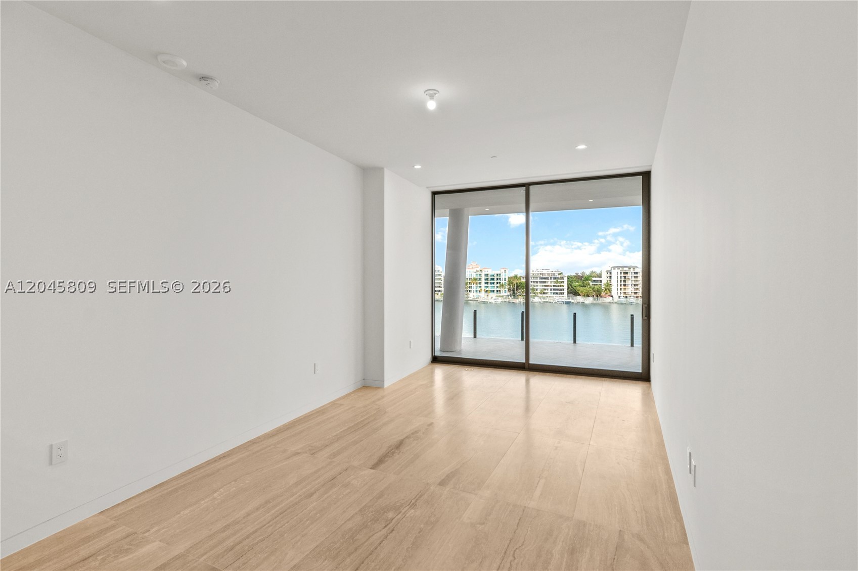 Vita Grove Isle - Residential