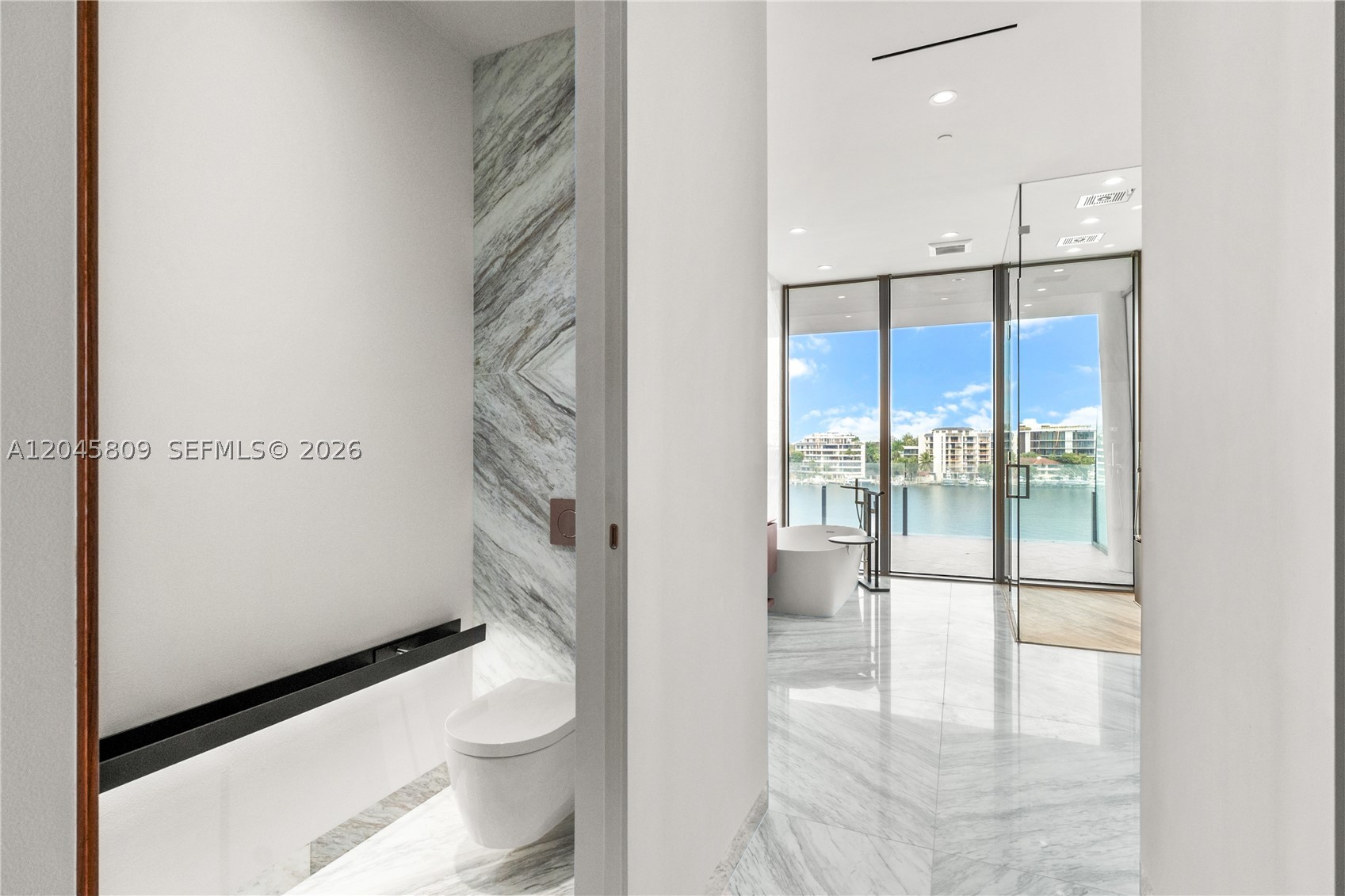 Vita Grove Isle - Residential