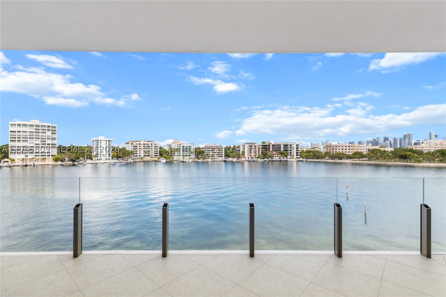 Vita Grove Isle - Residential