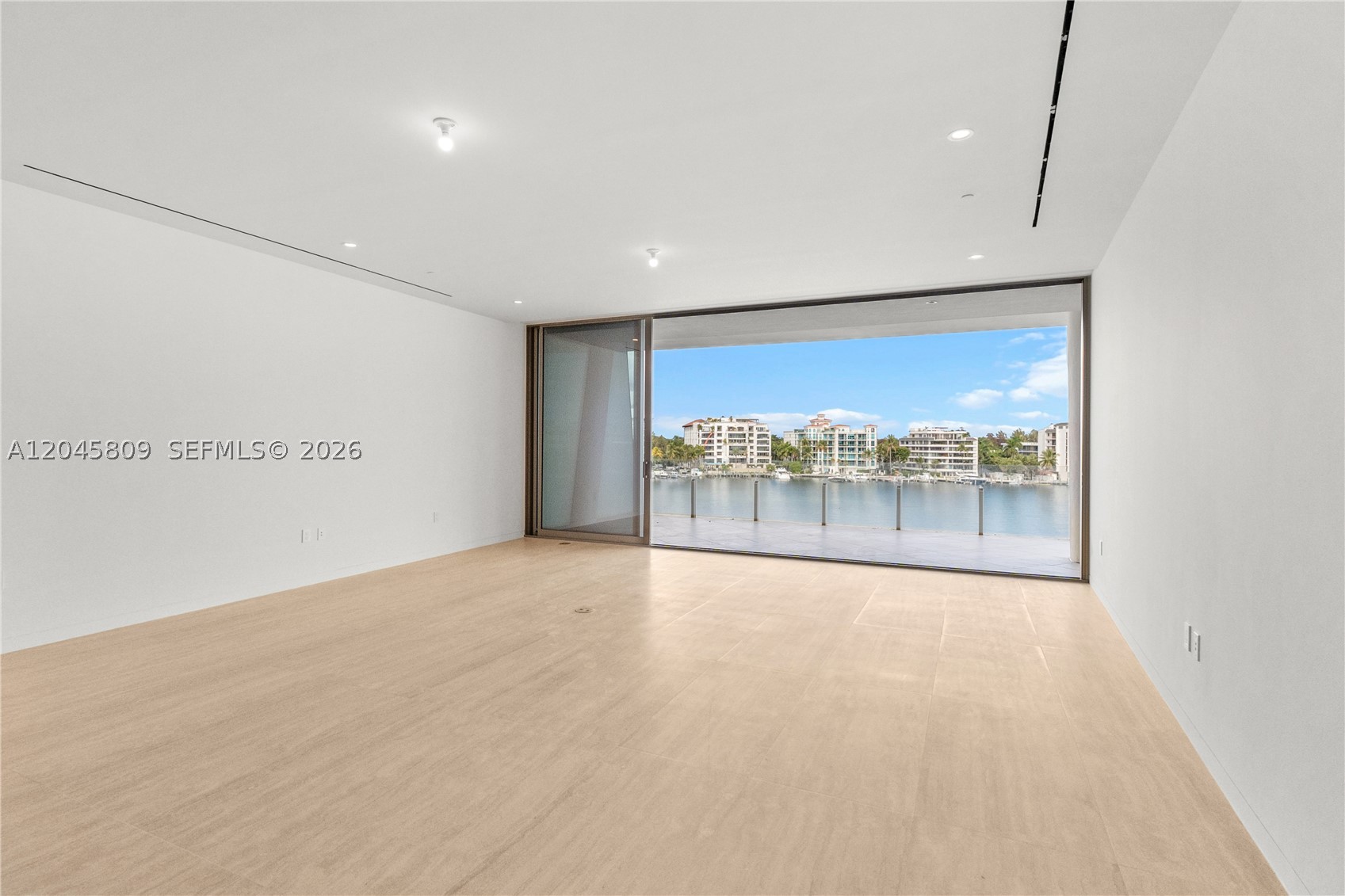 Vita Grove Isle - Residential
