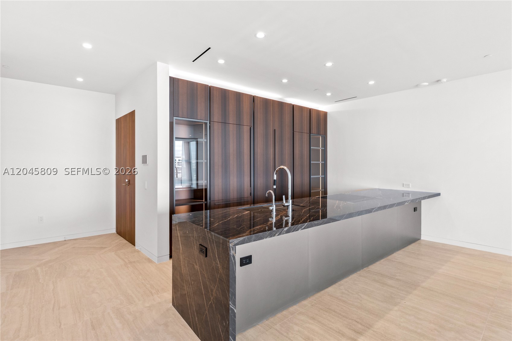 Vita Grove Isle - Residential