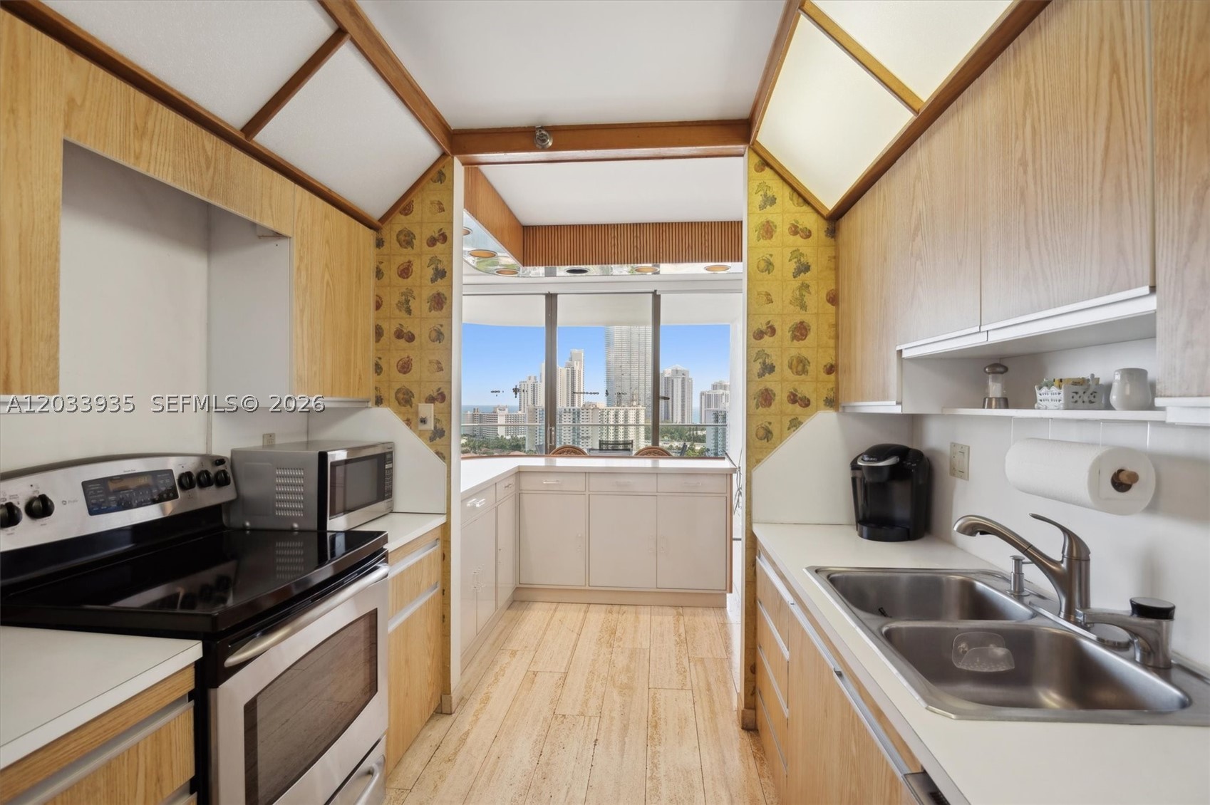TURNBERRY ISLE CONDO - Residential