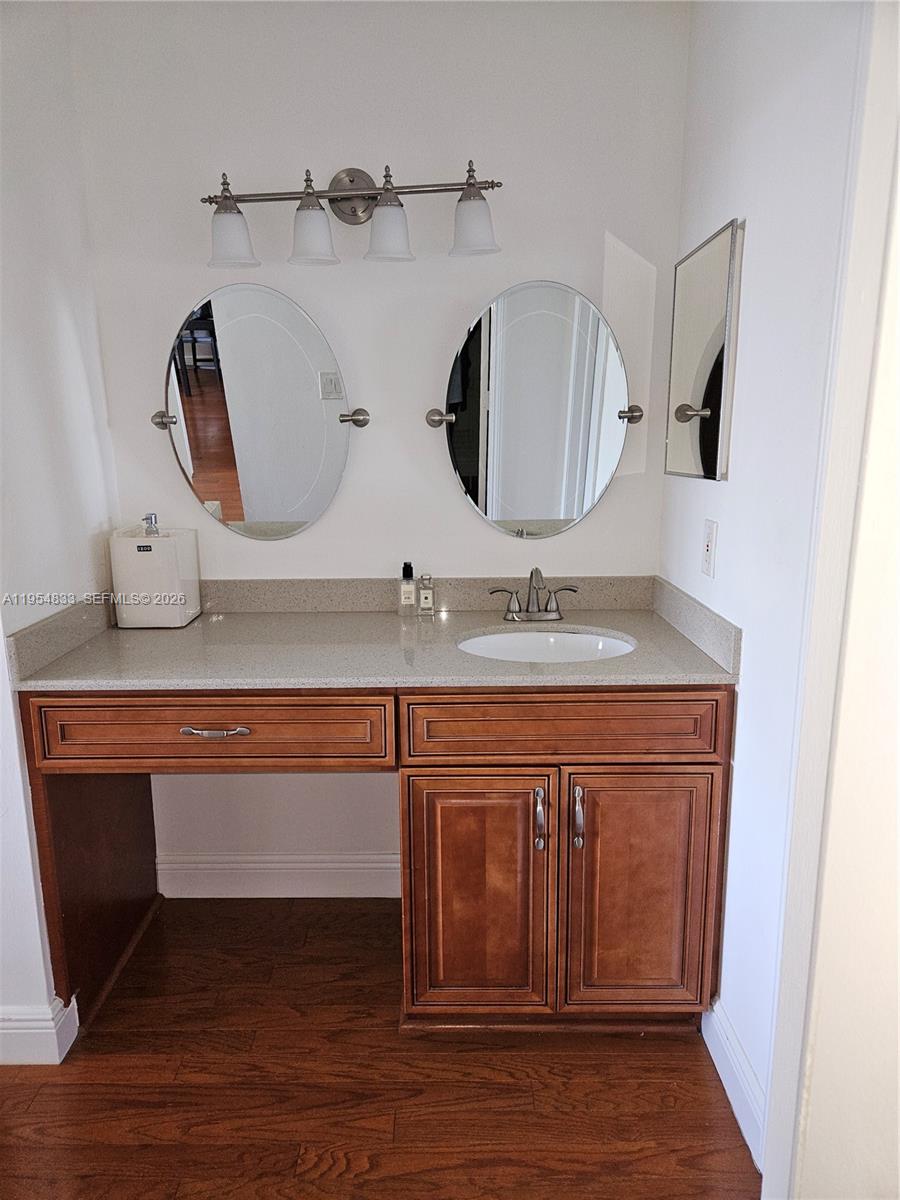 LIVE OAK CONDO ELEVEN - Residential