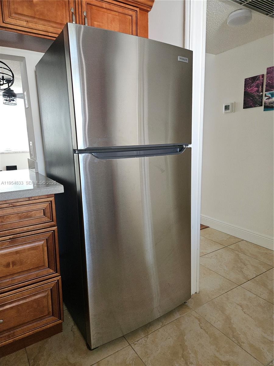 LIVE OAK CONDO ELEVEN - Residential