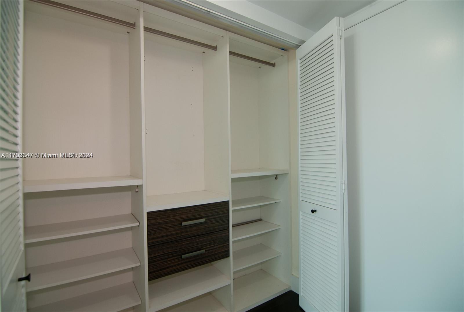 ONYX ON THE BAY CONDO - Residential Lease