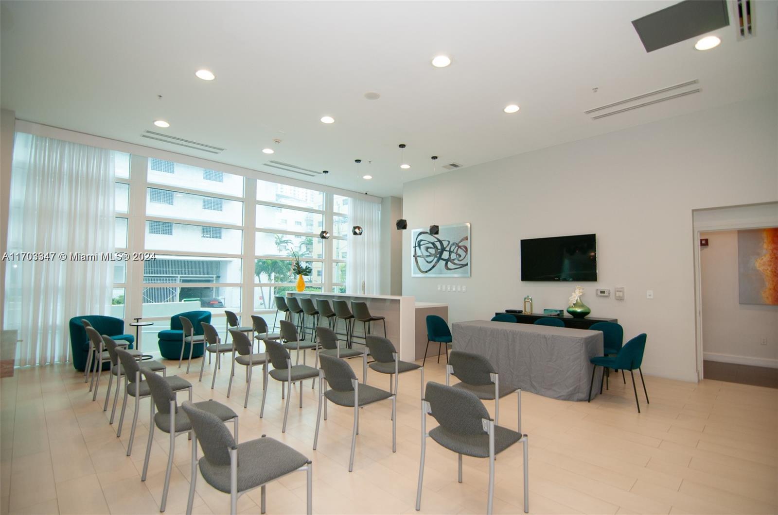 ONYX ON THE BAY CONDO - Residential Lease