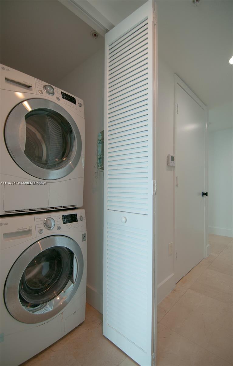 ONYX ON THE BAY CONDO - Residential Lease
