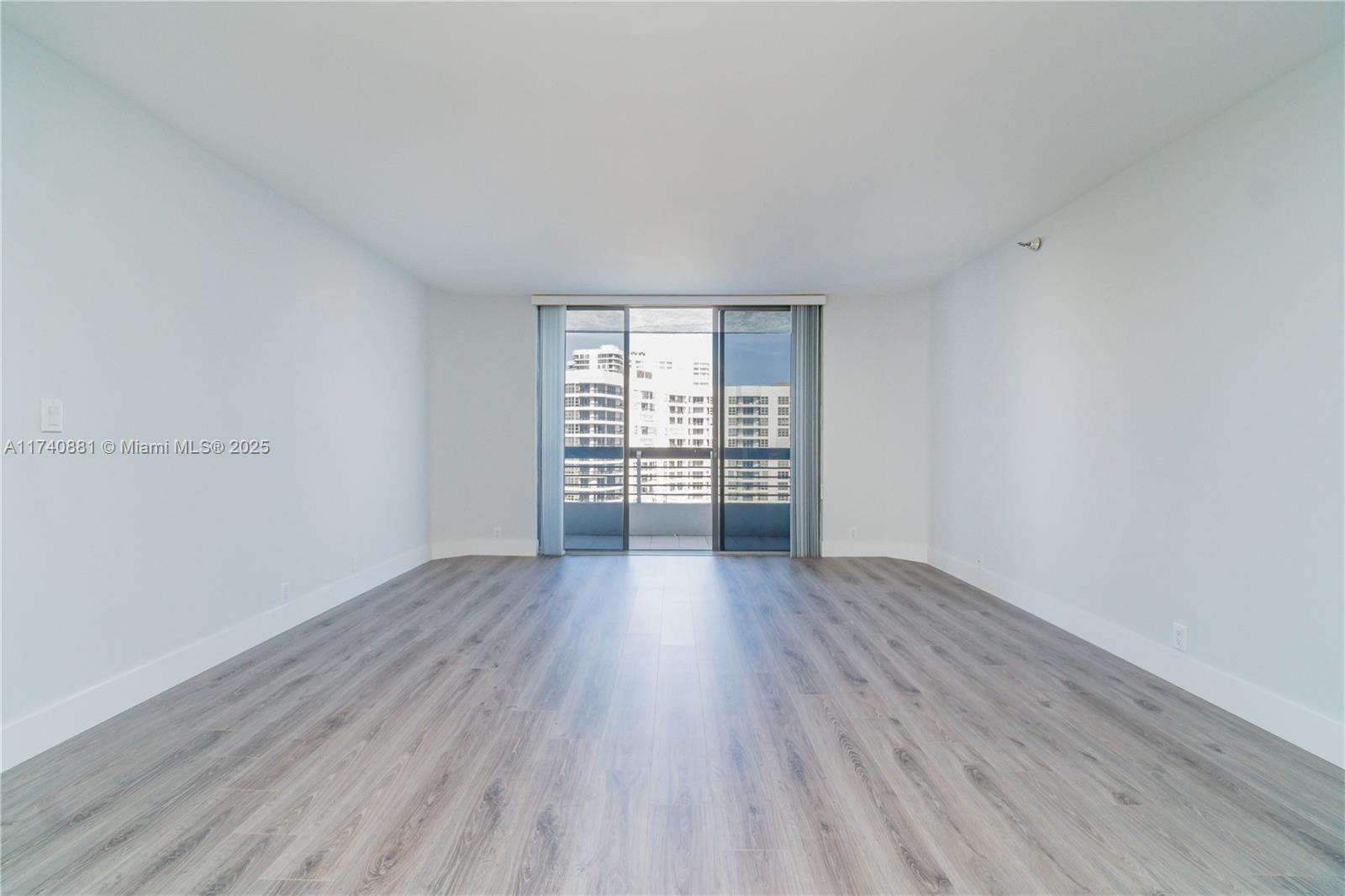 MYSTIC POINTE TOWER 500 - Residential