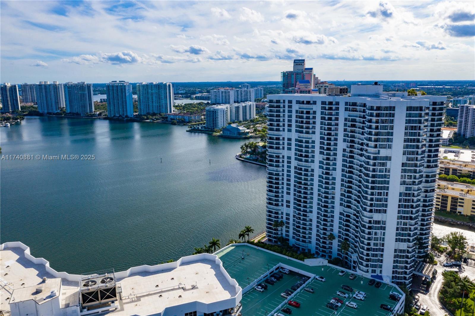 MYSTIC POINTE TOWER 500 - Residential