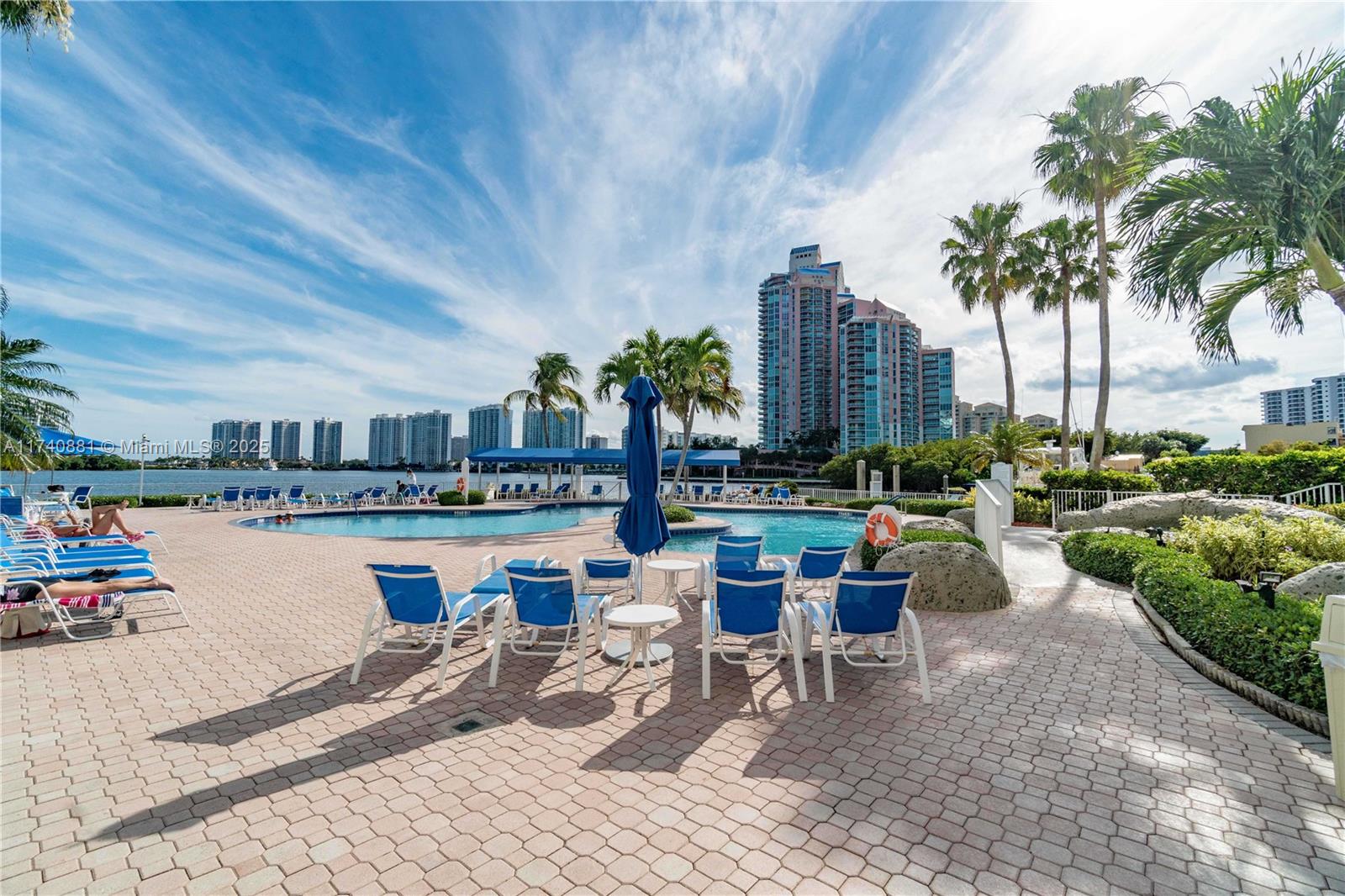 MYSTIC POINTE TOWER 500 - Residential