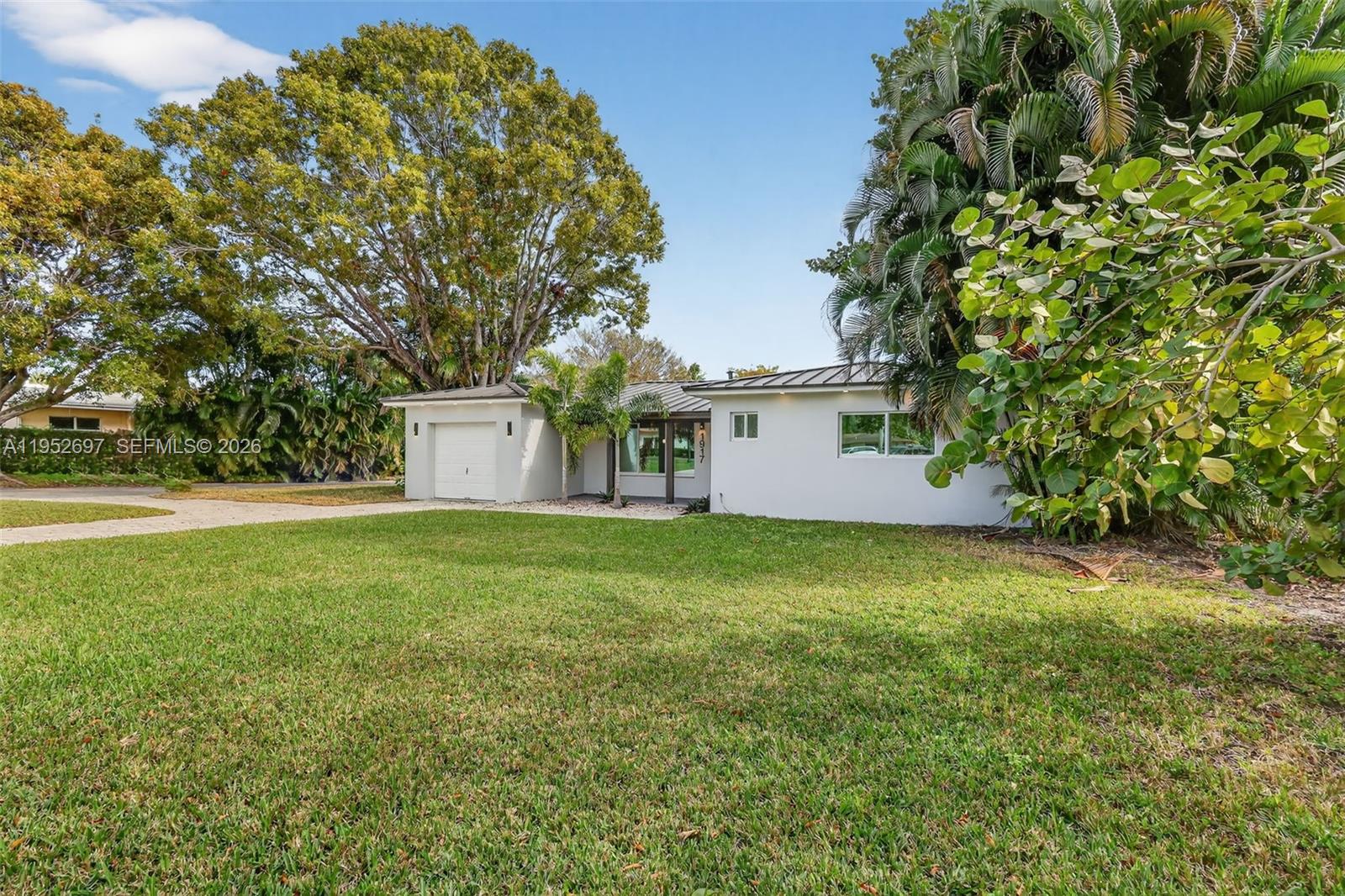NORTHRIDGE - Residential