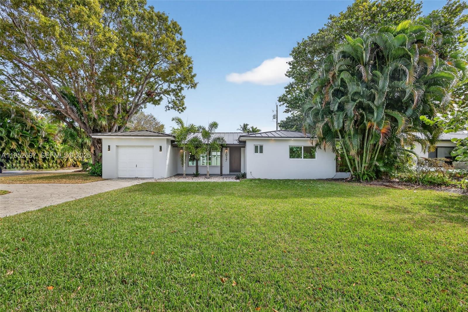 NORTHRIDGE - Residential