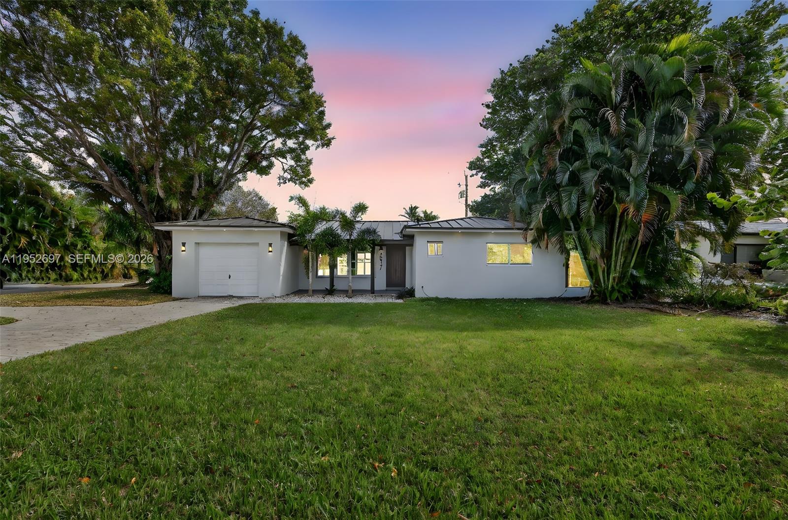 NORTHRIDGE - Residential