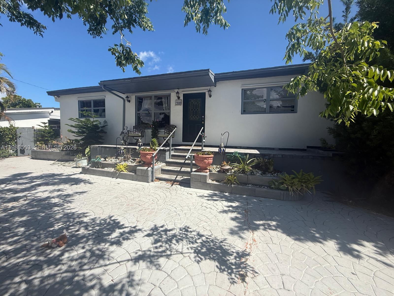 MIRACLE MANOR 3RD ADDN - Residential