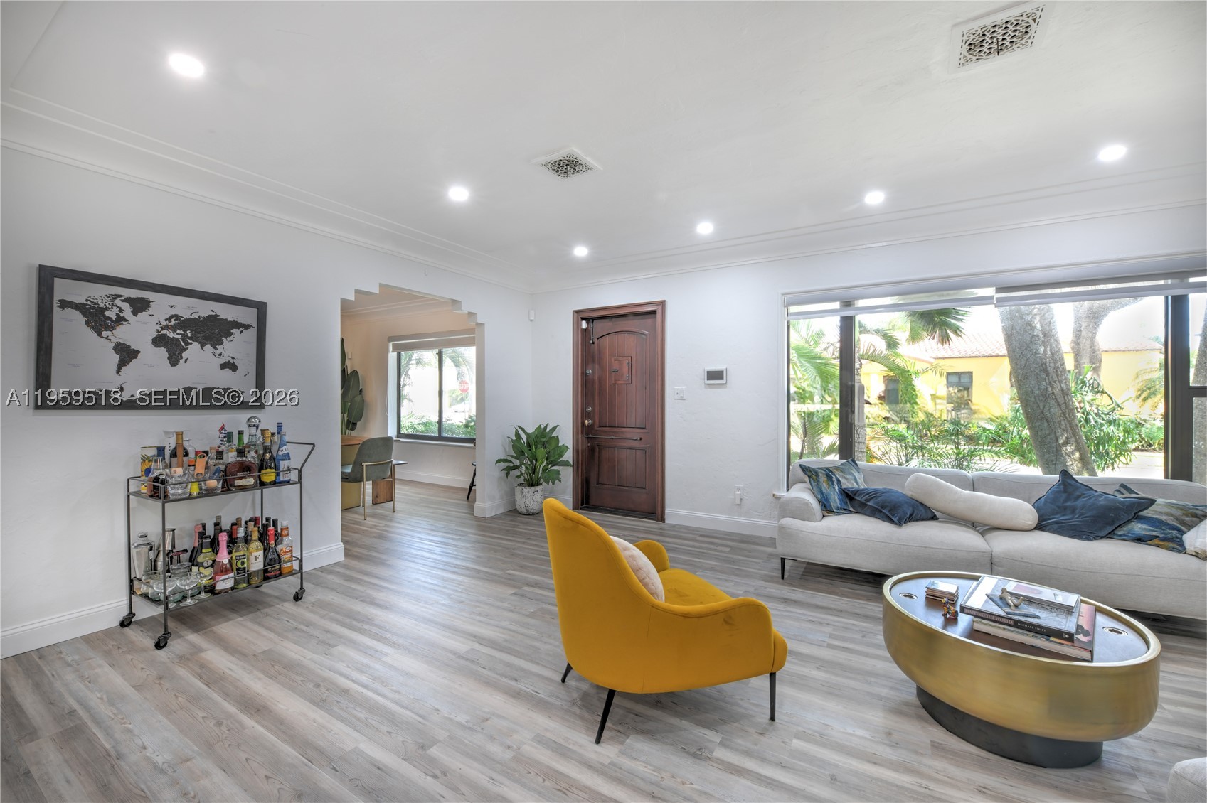 HOLLYWOOD - Residential