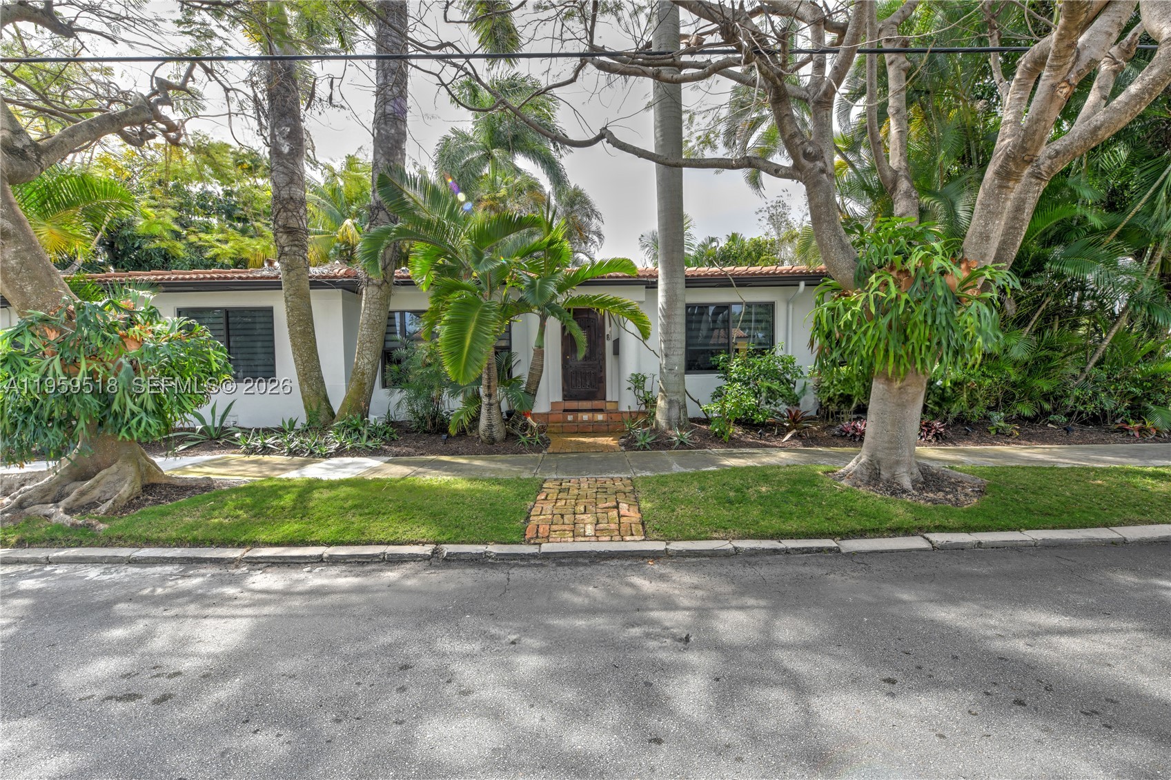 HOLLYWOOD - Residential