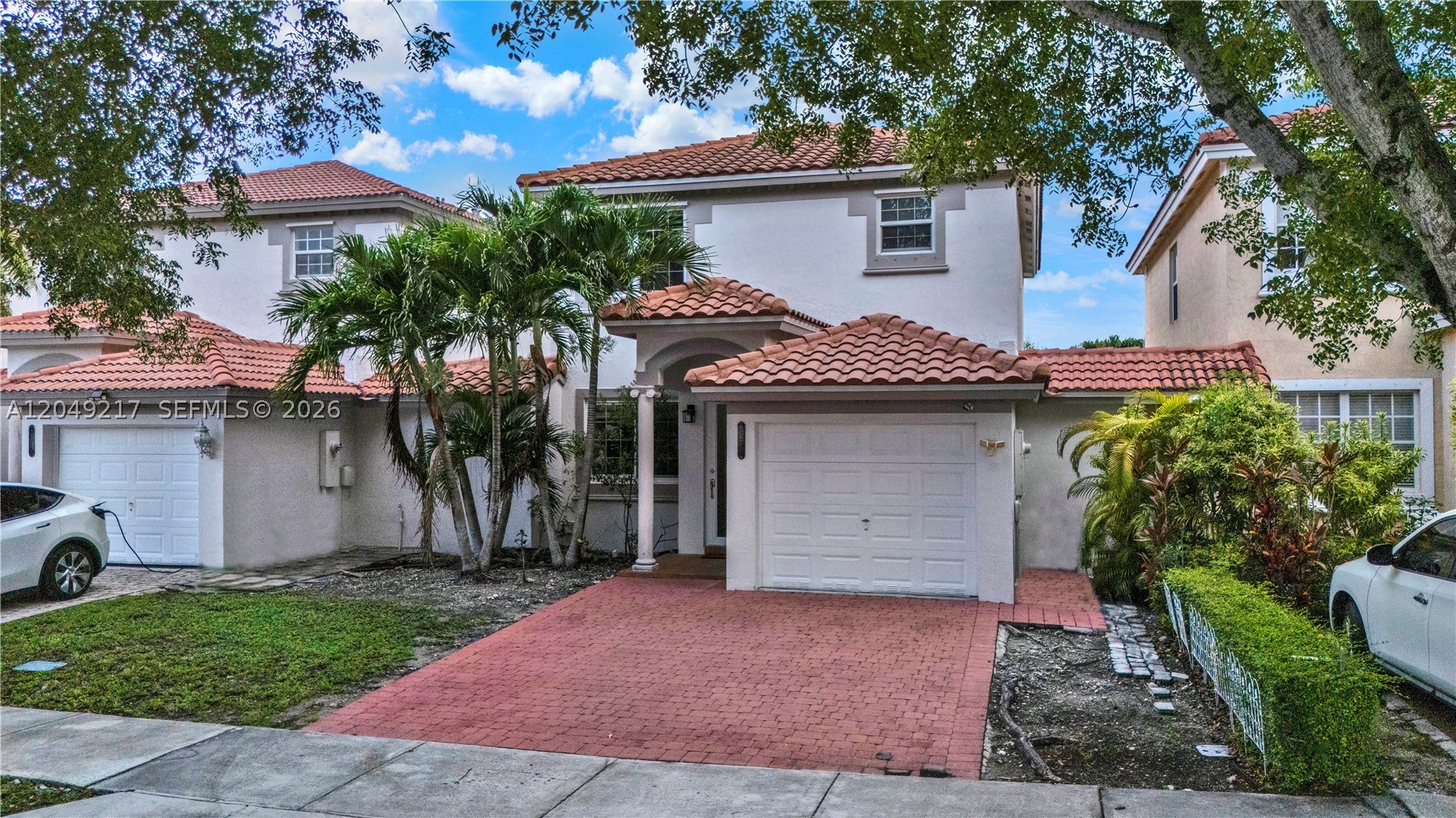 A B AT TAMIAMI TRAIL PHAS - Residential