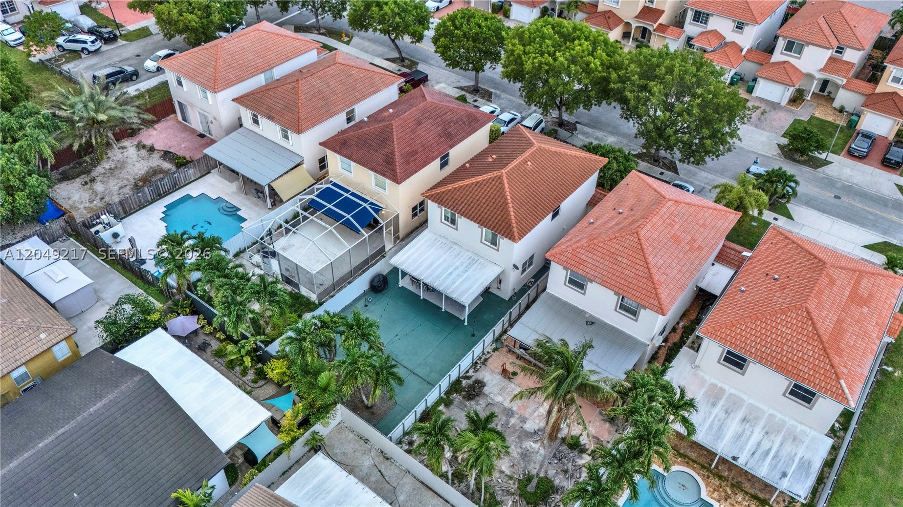 A B AT TAMIAMI TRAIL PHAS - Residential