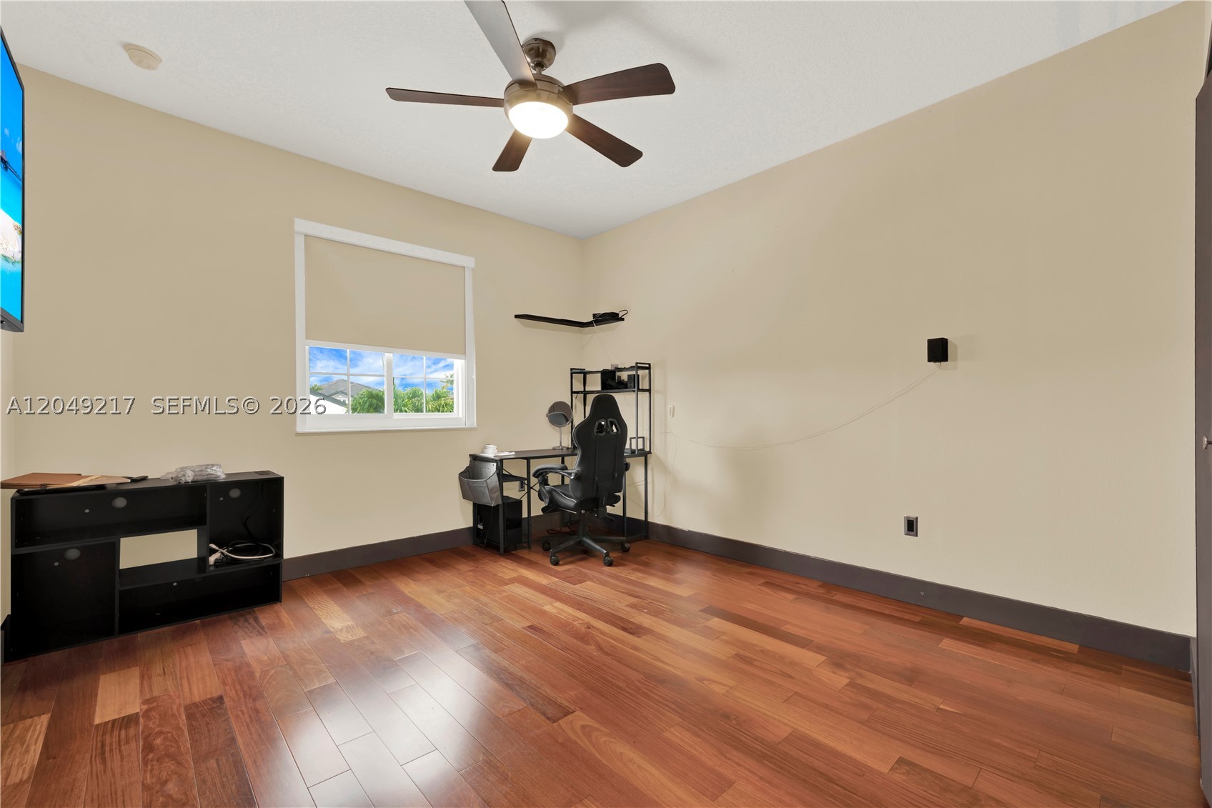 A B AT TAMIAMI TRAIL PHAS - Residential