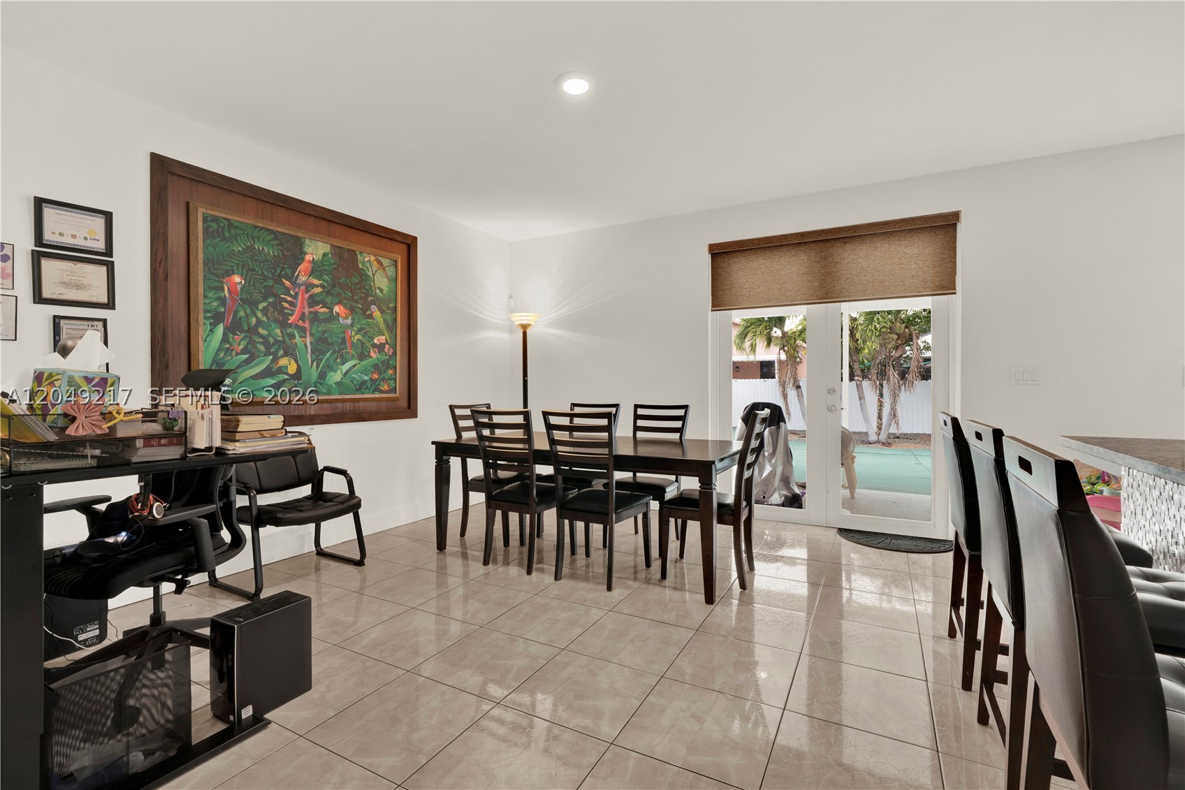 A B AT TAMIAMI TRAIL PHAS - Residential
