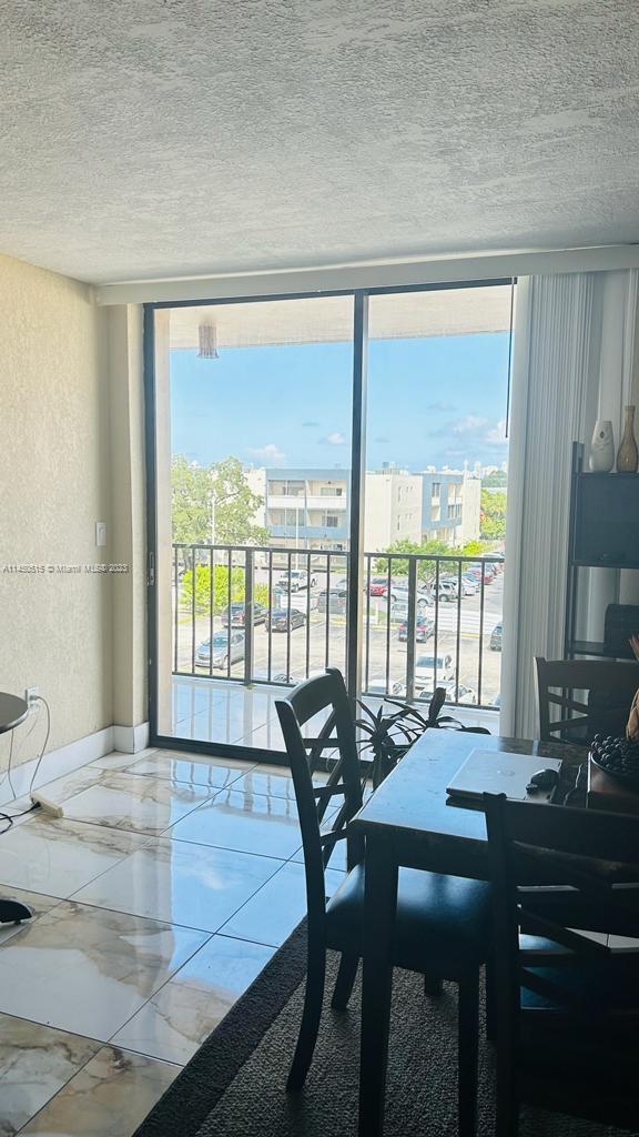 WINDWOOD CONDO - Residential Lease