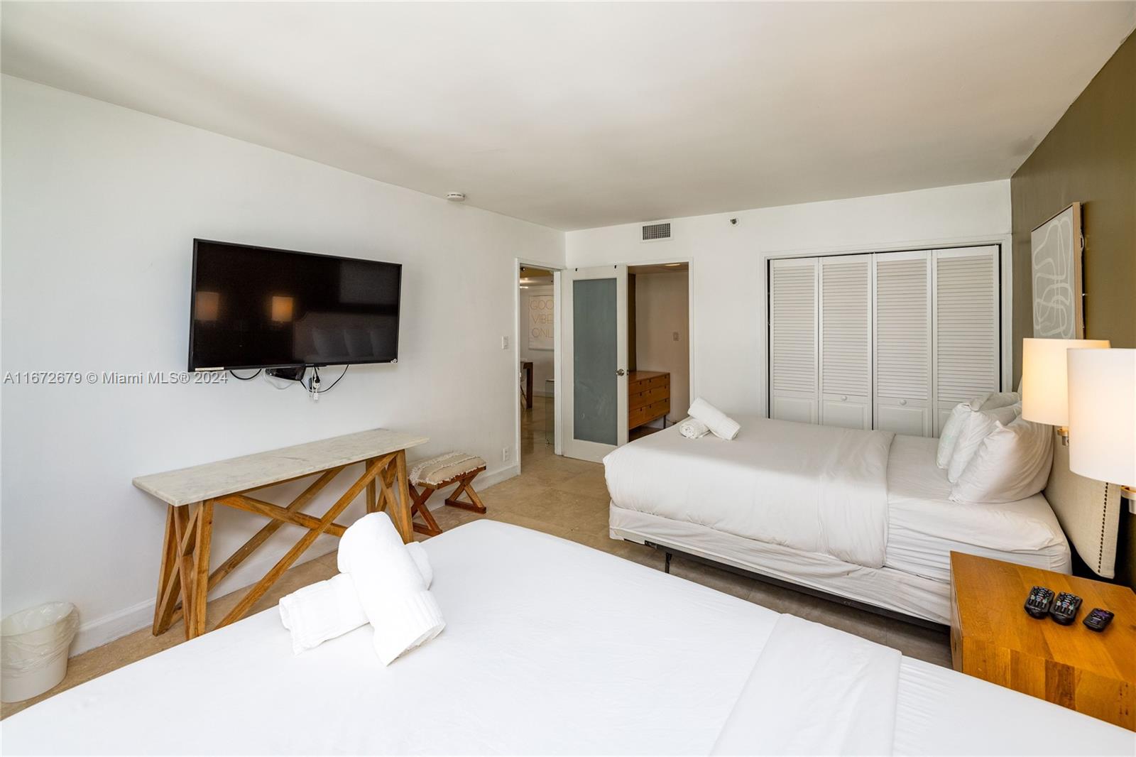 THE ALEXANDER CONDO - Residential