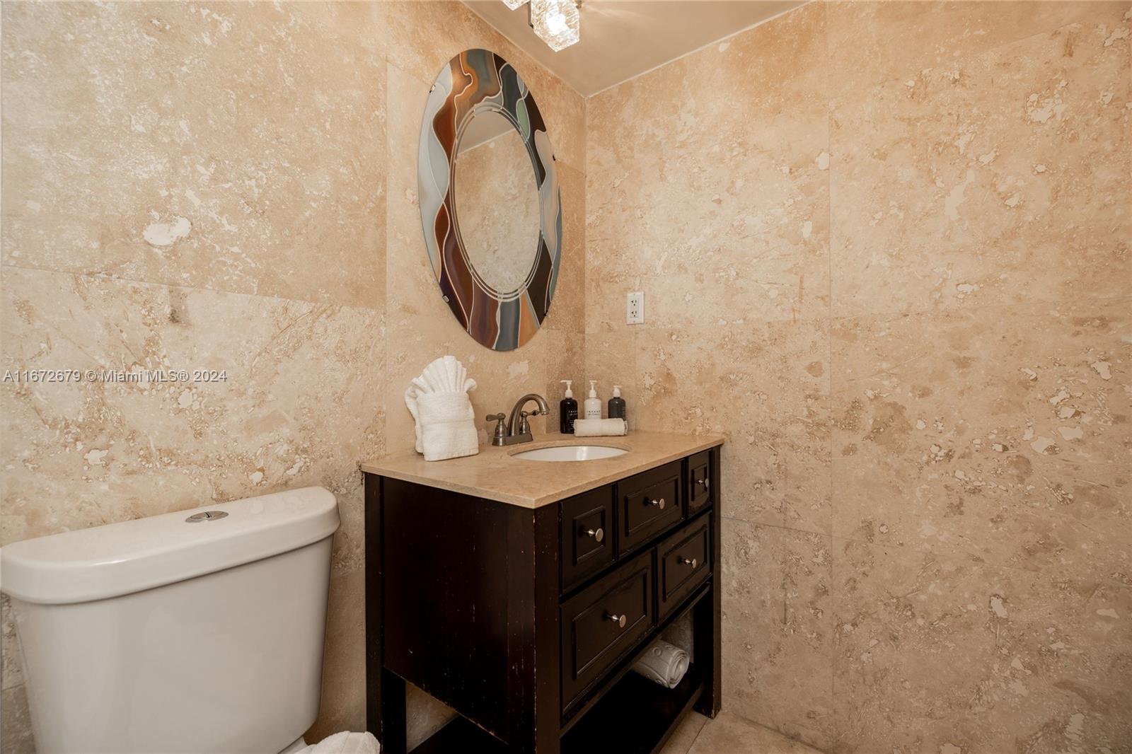 THE ALEXANDER CONDO - Residential