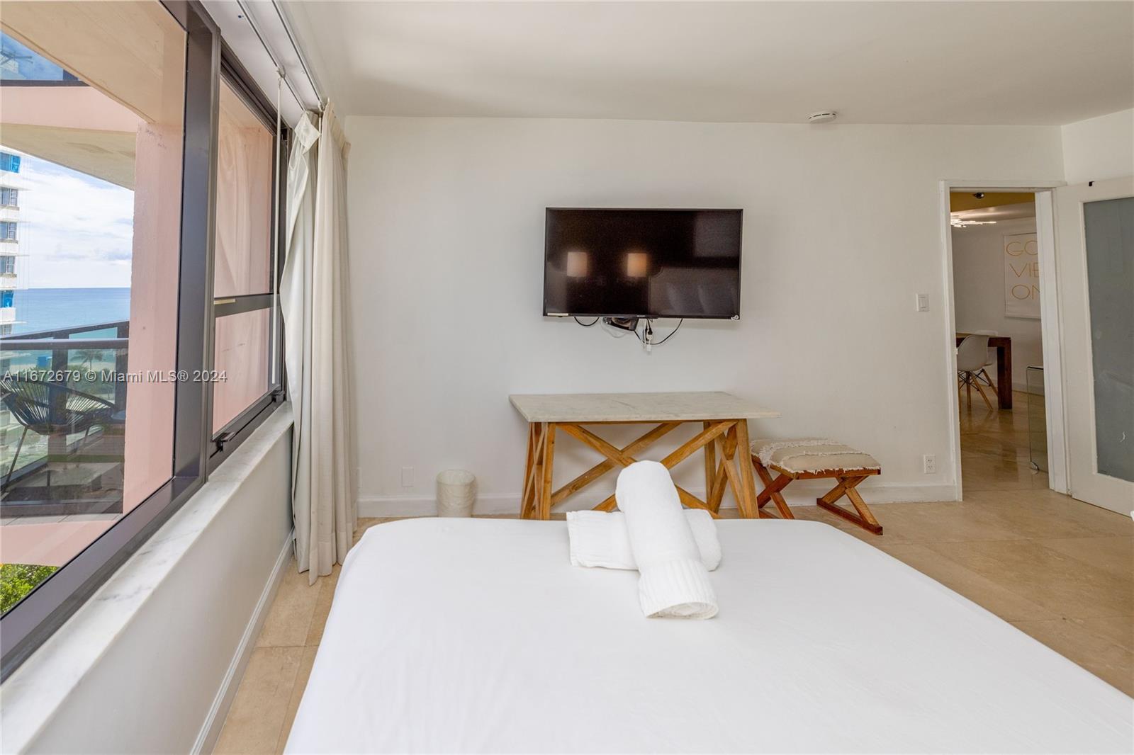 THE ALEXANDER CONDO - Residential